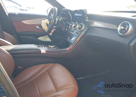 2019 Mercedes-Benz C 300 4Matic из США, поврежденный, VIN 55SWF8EB5KU292068